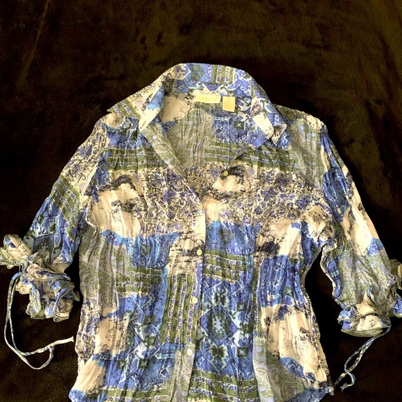 Caviar Blue and White Geometric Design Blouse - Picture 4 of 4